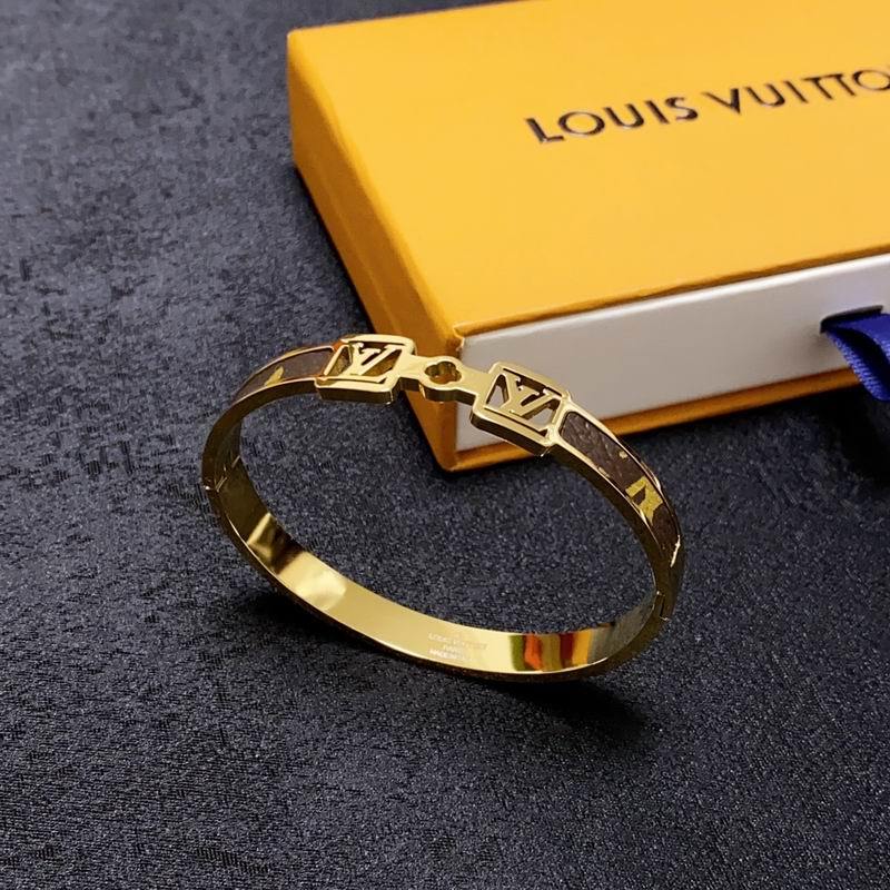 LV Bracelets 324